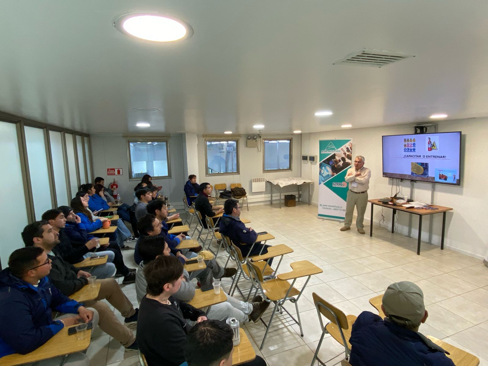 Actividad de capacitación OTEC Altitude 15